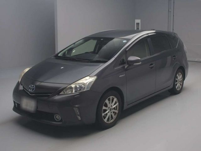 20123 TOYOTA PRIUS ALPHA ZVW41W 2013 г. (TAA Kantou)